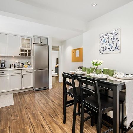 Gorgeous 4 Bedroom Garden Level Suite At Vancouver West & Ubc 외부 사진